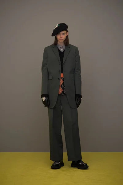 Look 14